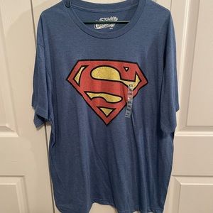 Mens Superman T-shirt. XXL